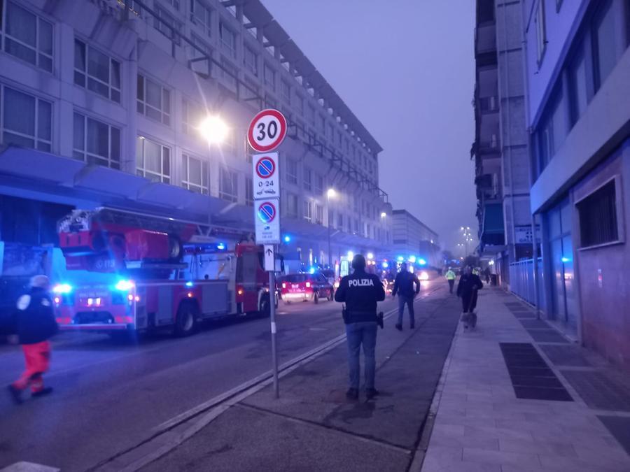 
	L'incendio al residence di Pratilia

