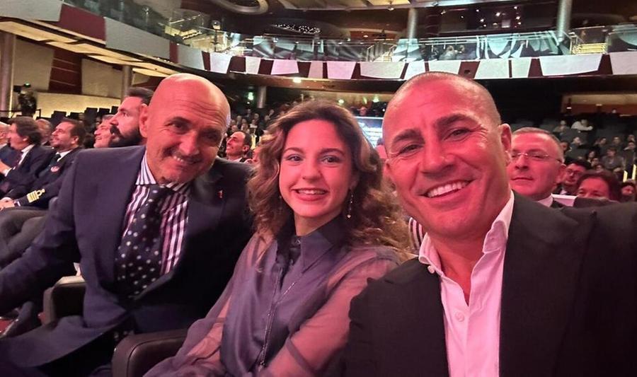 
	Il selfie di Ambra Sabatini con Spalletti e Cannavaro

