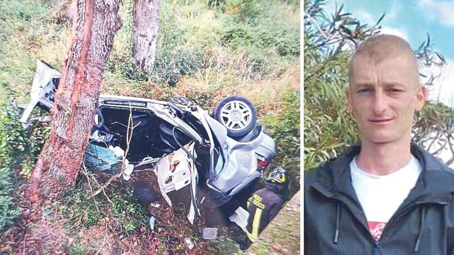 
	La macchina distrutta nell'incidente a Punta Ala e la vittima,&nbsp;

