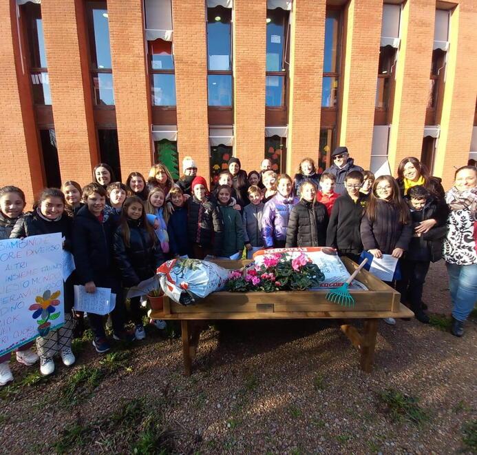 Livorno, i bambini delle Campana e la vasca inclusiva dedicata al compagno scomparso Erick