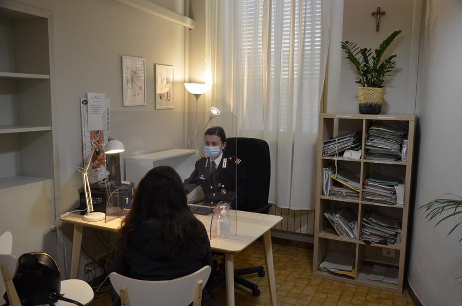 Minacce e violenza alla moglie, denunciato