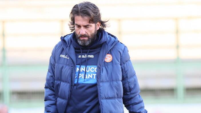 Il mister della Pistoiese Luigi Consonni (foto Nucci)