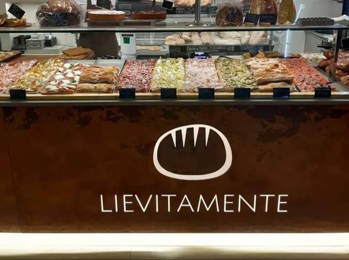 
	Il magnifico bancone di Lievitatamente a Viareggio

