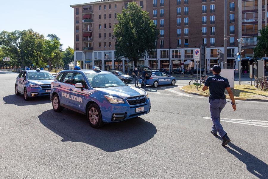 Ferrara, gruppetto di ragazzine compie due rapine in una mattinata