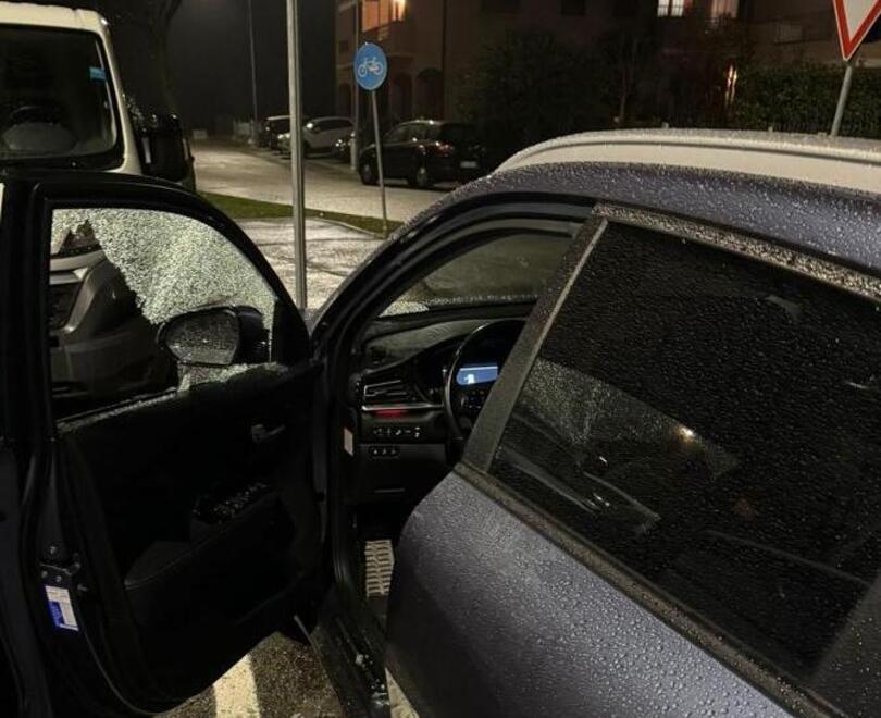 Raffica di furti e vandalismi «Prese di mira auto e vetrine»