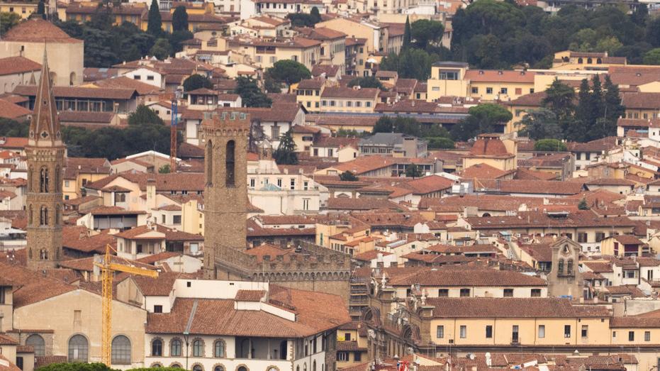 Firenze, affitti brevi: nessuna sospensiva. Resiste la delibera anti-Airbnb
