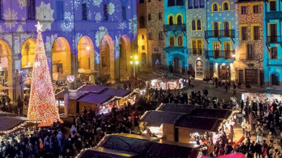 Tutti pazzi per i Villaggi di Natale, ma c’è polemica sui costi di ingresso: così in Toscana