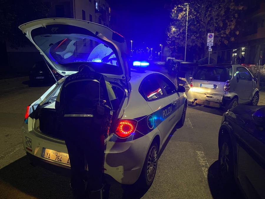 Importunava le donne in un sottopasso, 29enne fermato a Cagliari dalla polizia locale