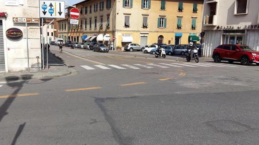 Pisa, lavori per due rotatorie sul lungarno: la rivoluzione può avere inizio
