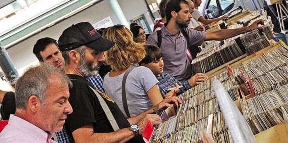 Ferrara, mercato del disco al Rivana Garden
