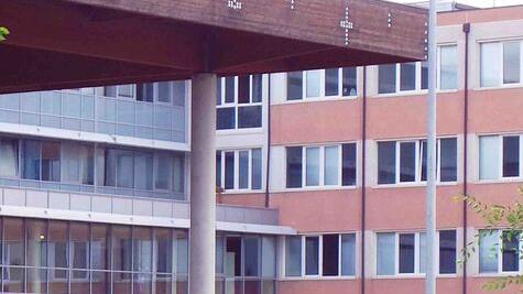 Ferrara, moglie morta a Cona, il Papa lo conforta: «Avanti con le cause»