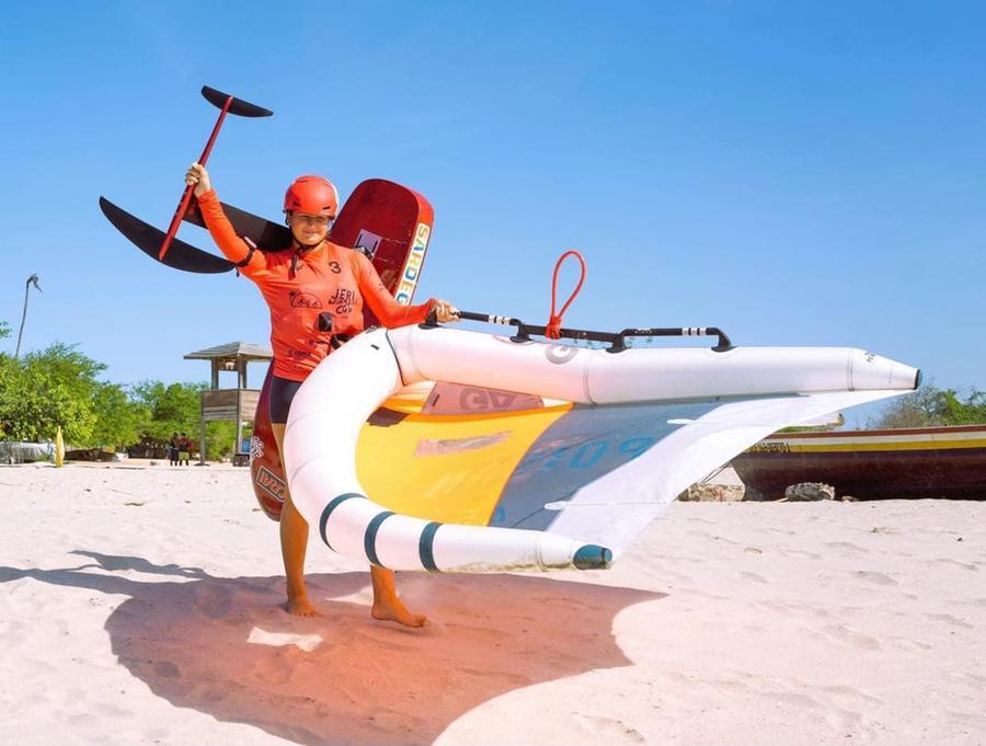 L’oristanese Maddalena Spanu è campionessa del mondo di wing foil