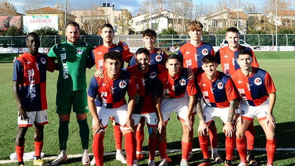 La prima squadra dello Sporting Cecina (foto Michele Falorni/Silvi)