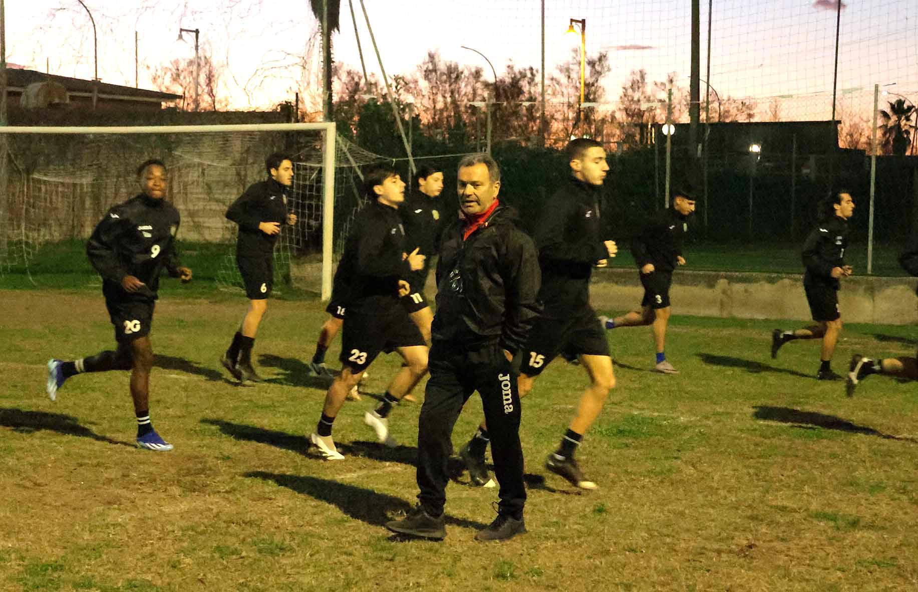 L'allenatore della Massese Del nero