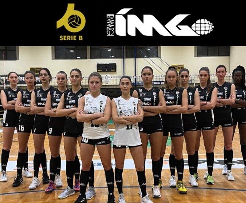 Torna alla vittoria in B1 la IMG Nottolini Capannori Volley che s’impone al PalaPiaggia con le umbre di Trevi nello scontro-salvezza per 3-2 nonostante le bianconere abbiano giocato al di sotto delle loro possibilità