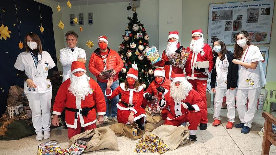 Modena, il Club Motor Modena porta doni ai bambini del Policlinico