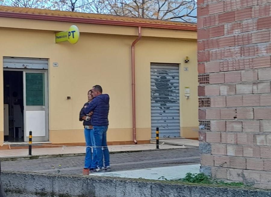 
	L'ufficio postale di Ollastra rapinato nel pomeriggio (foto Francesco Pinna)

