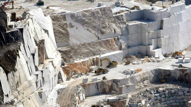 Carrara, intelligenza artificiale e marmo: «Grande chance per le imprese»<br>