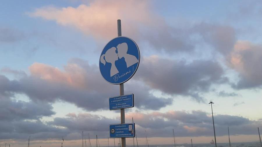 A Livorno il buongiorno è al bacio, al Moletto di Ardenza