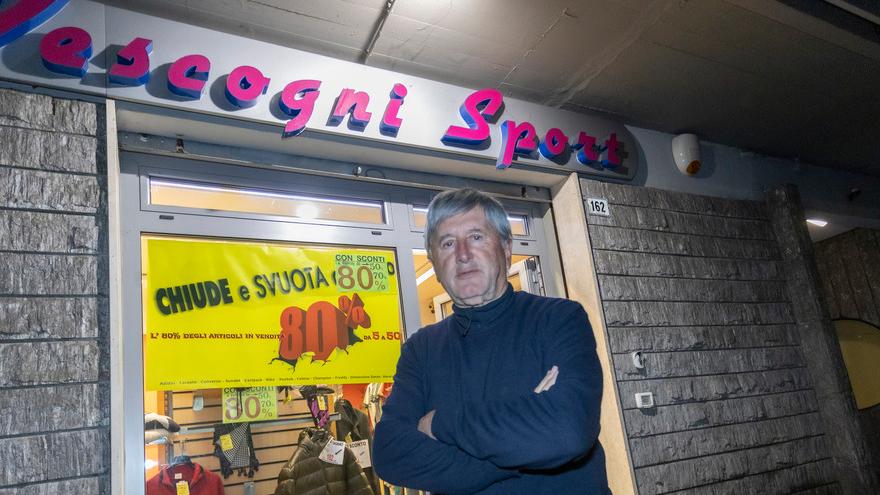 La triste fine di Vescogni Sport, storico negozio di articoli sportivi a Modena: «Niente ricambio, chiudiamo»