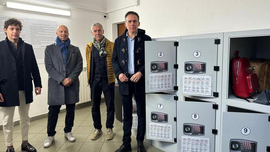 Pisa, un deposito per i bagagli ai parcheggi: «Così evitiamo furti e danni alle auto dei turisti»<br>