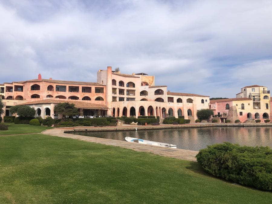 L’hotel Cala di Volpe, albergo principe della Costa Smeralda