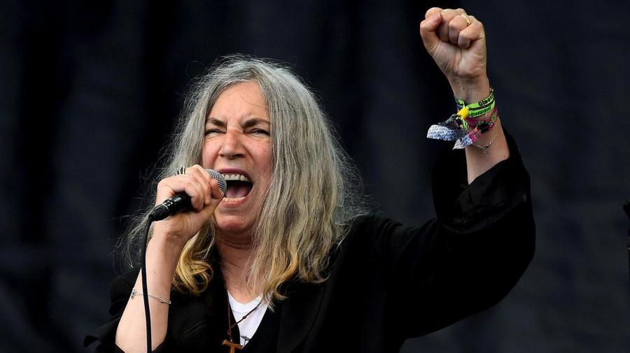Malore per Patti Smith, annullato il concerto a Bologna