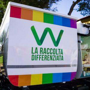 Livorno, rifiuti al centro ambientale mobile in piazza Barriera Garibaldi