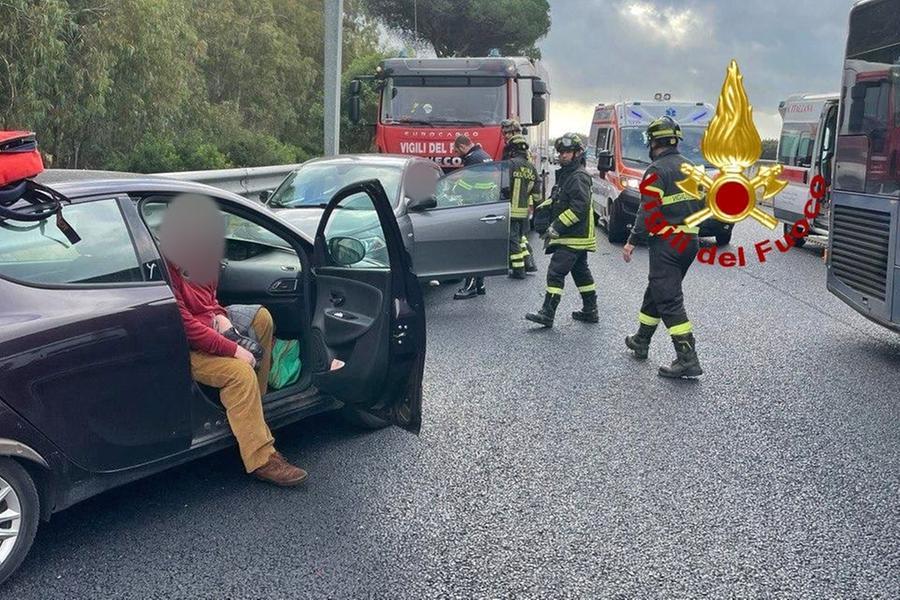 
	Il traffico bloccato sulla 131 all'altezza di Sant'Anna di Marrubiu

