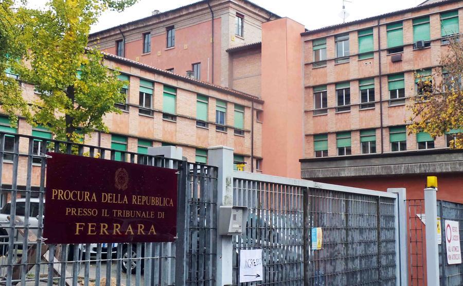 Ferrara, cadavere trovato sull’Adriatica: fu omicidio
