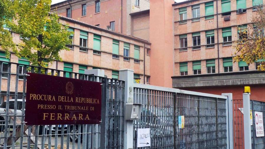 Ferrara, cadavere trovato sull’Adriatica: fu omicidio