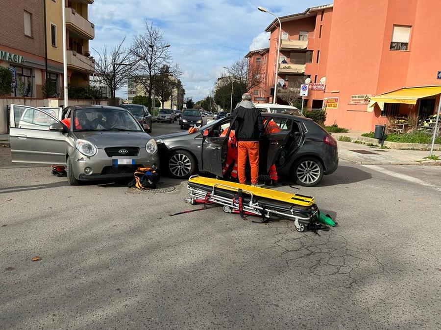 
	L'incidente all'incrocio tra via Cesaraccio e via Lobina


