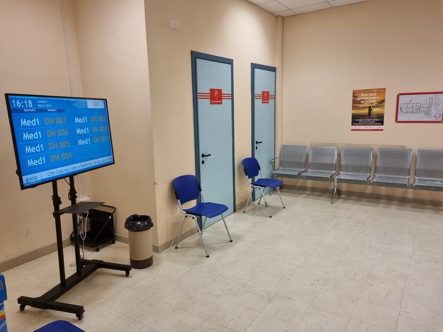 Ferrara, il centro per i codici sanitari lievi aprirà 16 ore al giorno