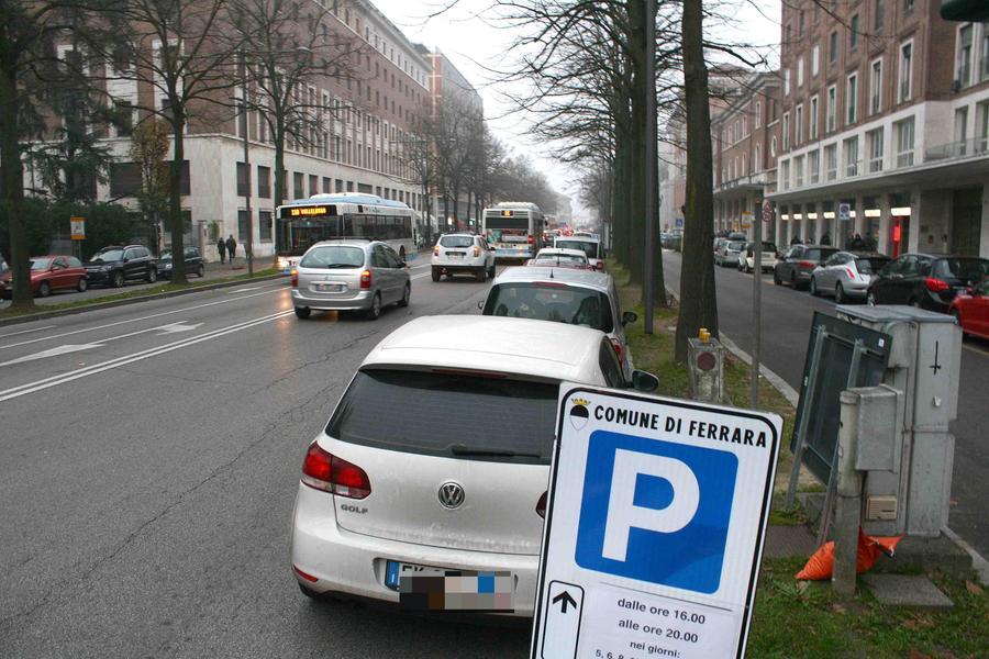 Ferrara e lo shopping: parcheggi gratuiti in viale Cavour
