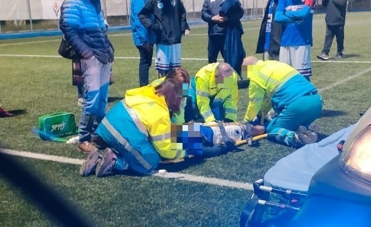 Firenze, calciatore 15enne picchiato in campo: un anno di squalifica al giocatore della Folgor Calenzano
