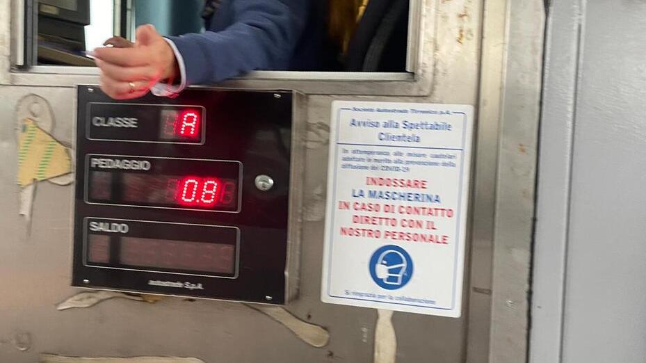 Rosignano, ora passare dal casello delle polemiche costa di più: l’aumento e la motivazione