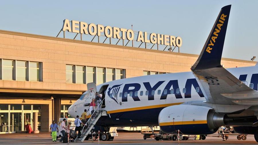 Trasporti aerei, la Regione stanzia 25 milioni per 20 nuove rotte stabili da Alghero, Olbia e Cagliari