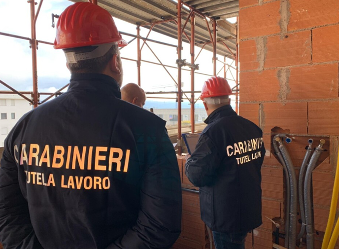 Lavoro irregolare, blitz dei carabinieri in un’azienda di Ozieri