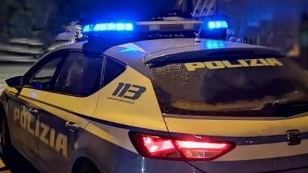 Ubriaca alla guida, non si ferma all’alt della polizia e viene inseguita in tangenziale a Modena: 28enne denunciata