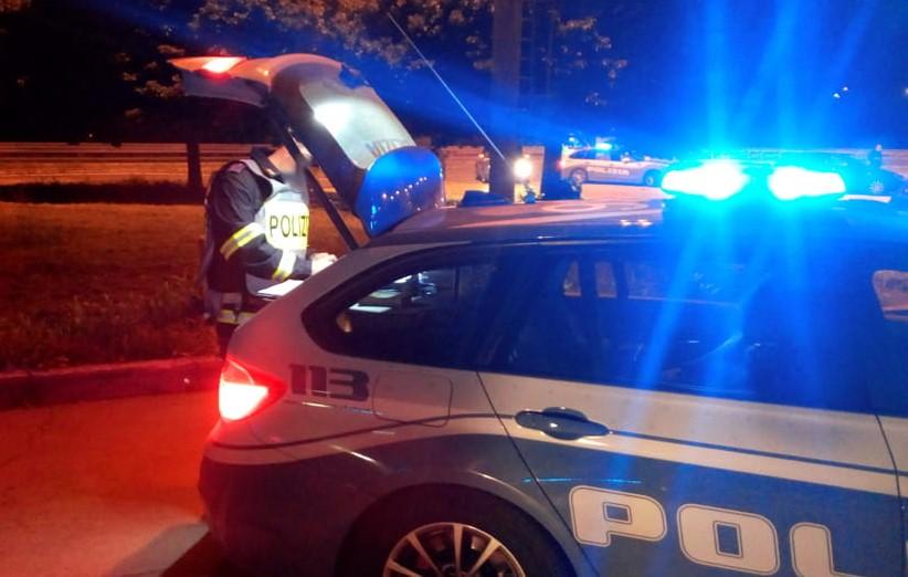 Sassari, al volante ubriaco e contromano centra tre macchine in viale Italia e poi scappa