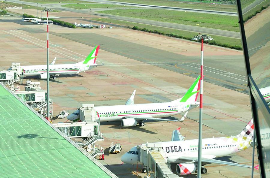 Continuità: contributi diretti per under 26 e over 65, incentivi ai vettori per 20 nuove rotte