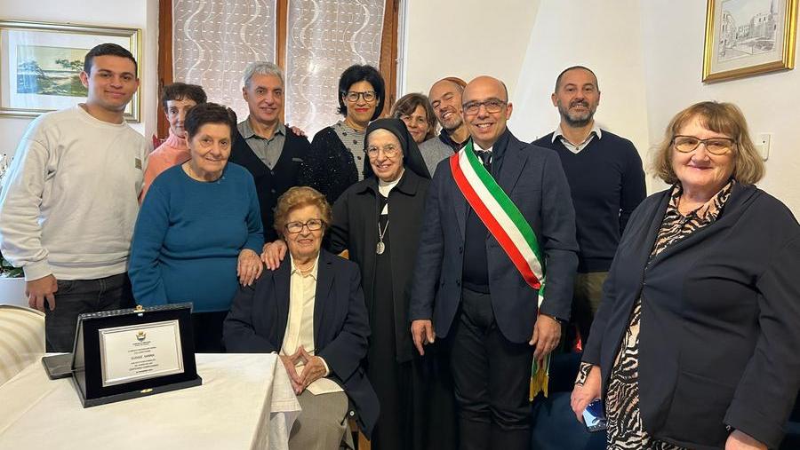 La festa per i 100 anni di Eudige Sanna