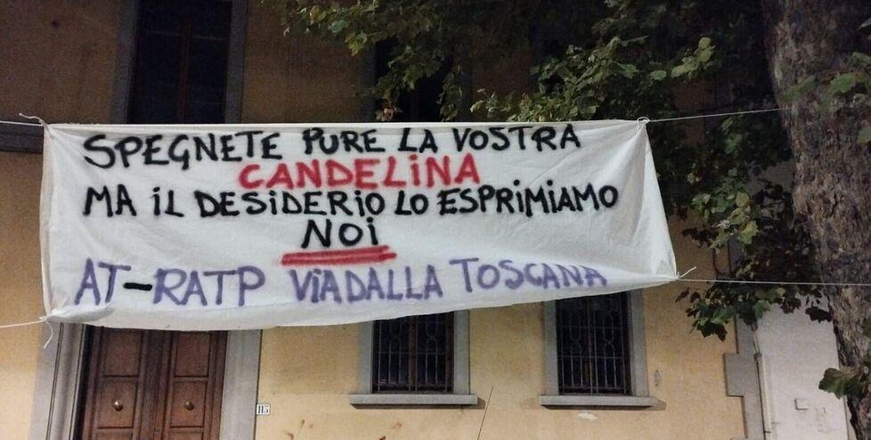 Uno striscione di protesta degli autisti Cobas