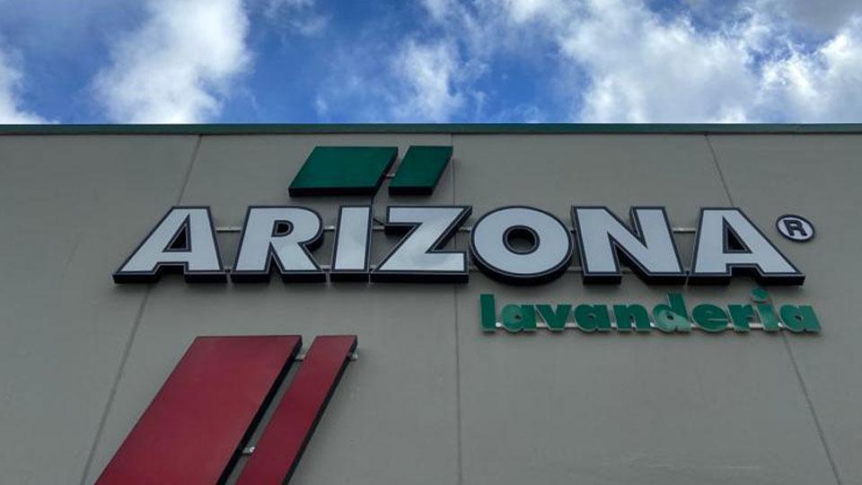 Rosignano, una nuova sede da duemila metri per la lavanderia industriale Arizona