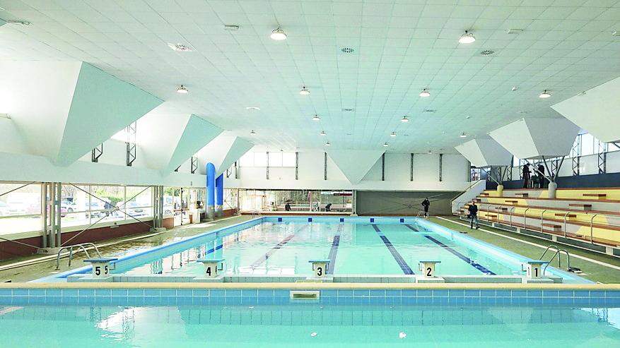Aulla, riapre dopo 10 anni la piscina: fino a fine anno si nuota gratis