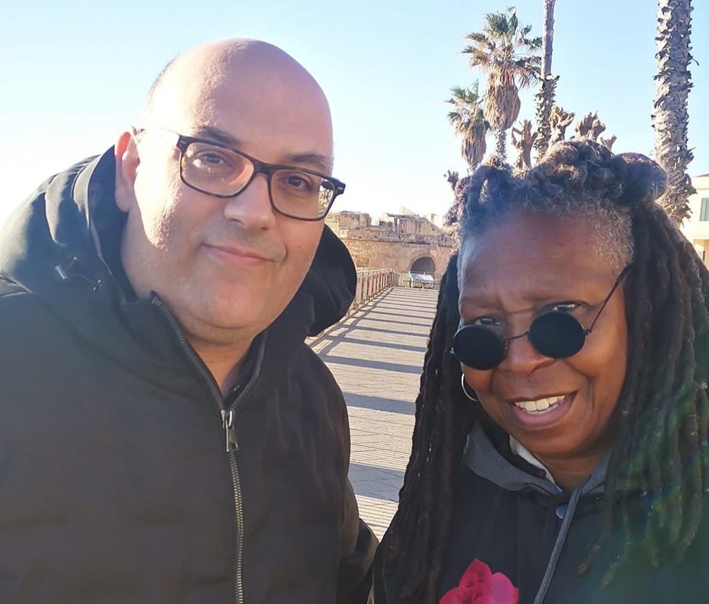 Whoopi Goldberg in controtendenza: vacanze di Natale in Sardegna