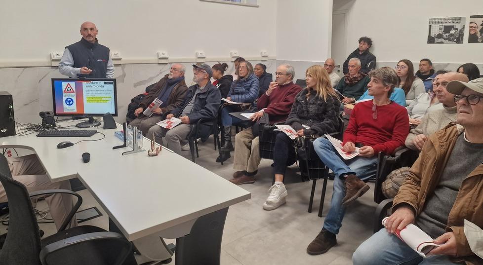 La lezione all’autoscuola Special (foto Agenzia Bf)