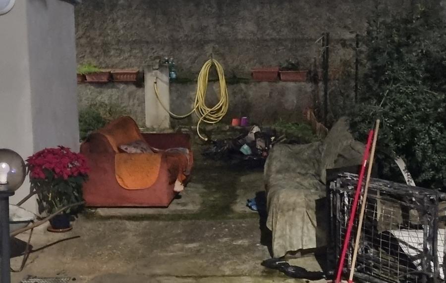 
	Il seminterrato dove &egrave; avvenuta la disgrazia <em>(foto Massimo Locci)</em>

