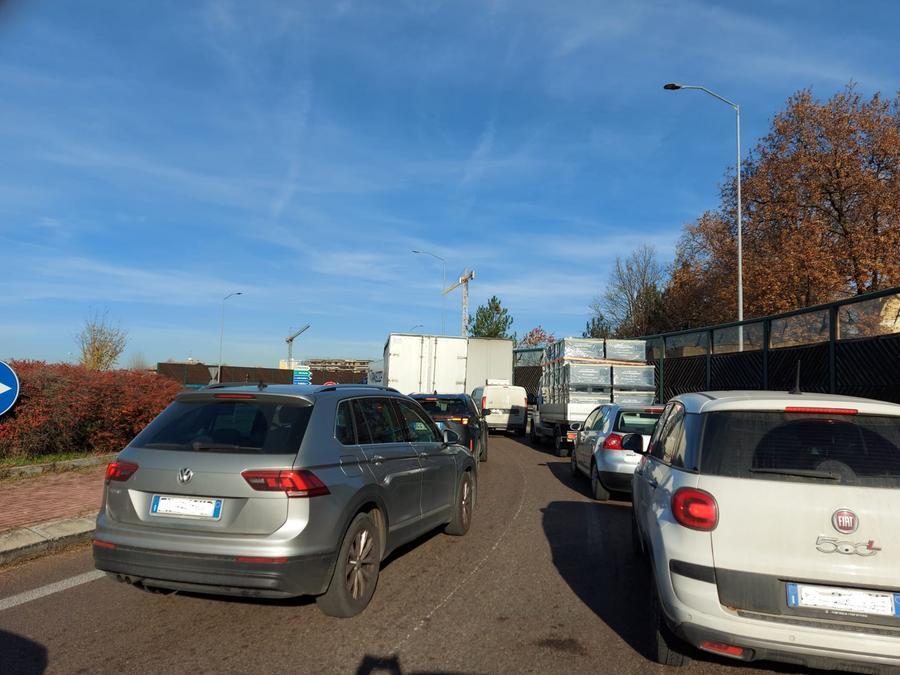 Modena, il traffico va in tilt per lavori a Vaciglio: «Così per tre giorni»