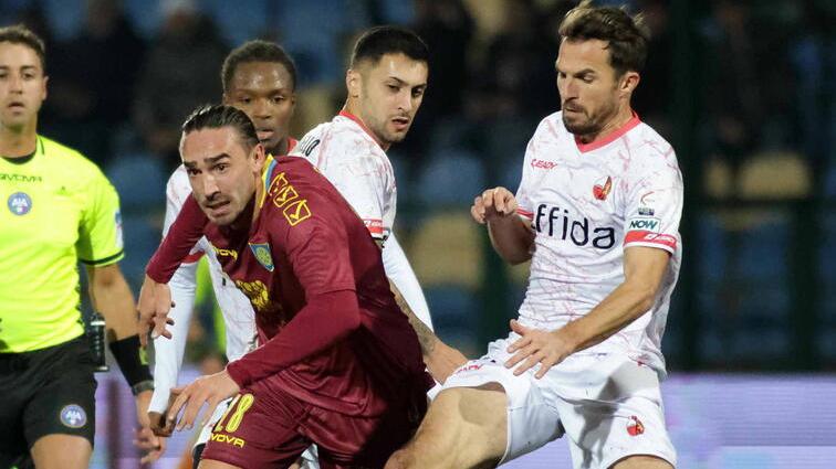 Gucher contrasta Capello